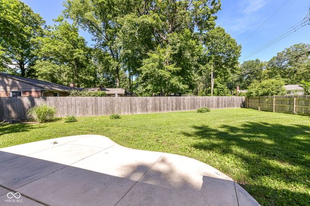 6905 Munsee Lane, Indianapolis, IN 46260