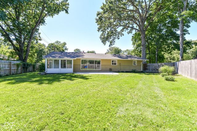 6905 Munsee Lane, Indianapolis, IN 46260