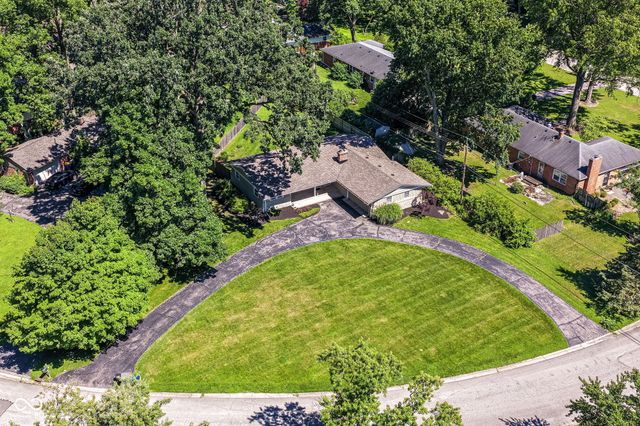 6905 Munsee Lane, Indianapolis, IN 46260