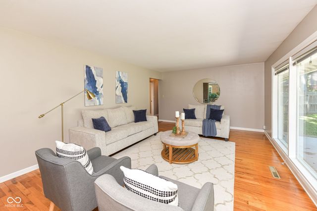 6905 Munsee Lane, Indianapolis, IN 46260