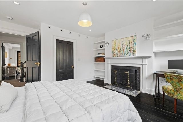 22 Joy Street, Boston, MA 02114