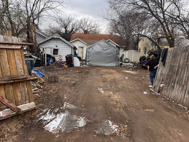 1850 S Waco, Wichita, KS 67213