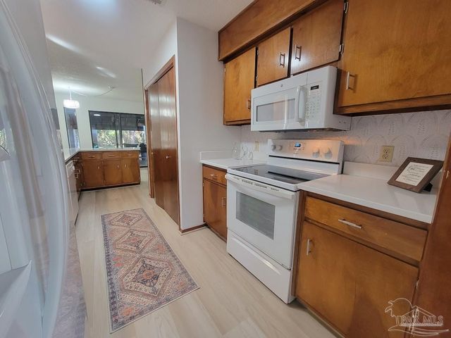 6212 Kirsten Dr, Pensacola, FL 32504