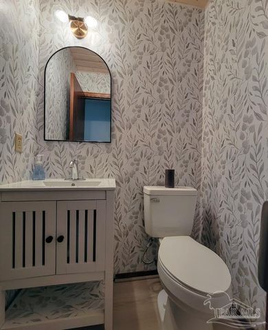 6212 Kirsten Dr, Pensacola, FL 32504