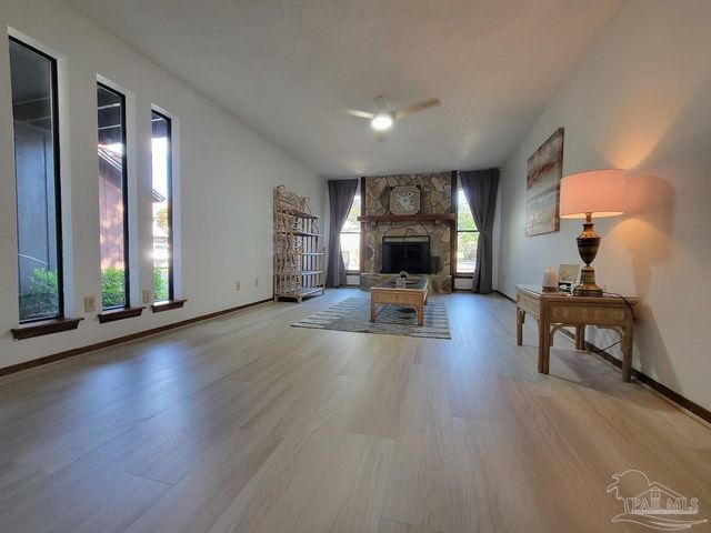 6212 Kirsten Dr, Pensacola, FL 32504