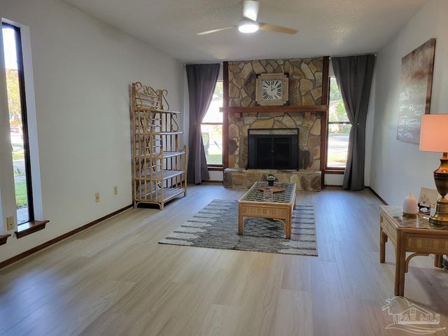 6212 Kirsten Dr, Pensacola, FL 32504