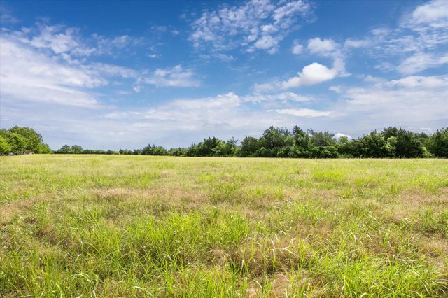 000 School Road, Industry, TX 78950