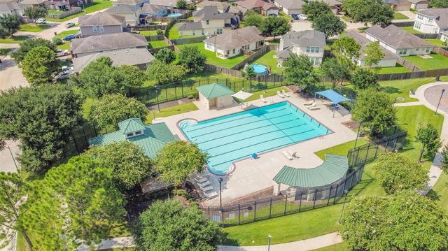 8114 Yaupon View Drive, Cypress, TX 77433
