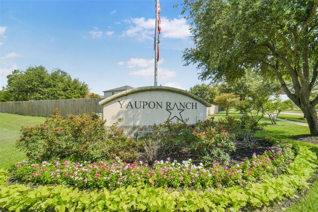 8114 Yaupon View Drive, Cypress, TX 77433