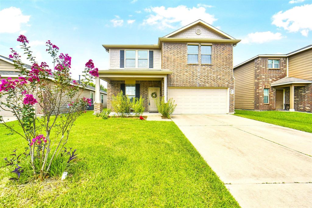 8114 Yaupon View Drive, Cypress, TX 77433