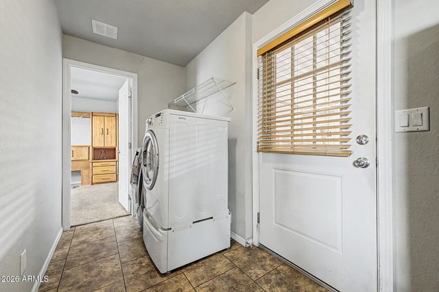 1804 W TEPEE Street 47, Apache Junction, AZ 85120