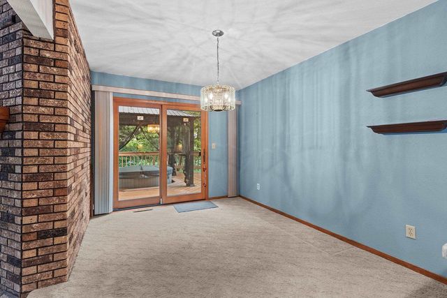 516 E EAGLE TERRACE, Green Bay, WI 54313