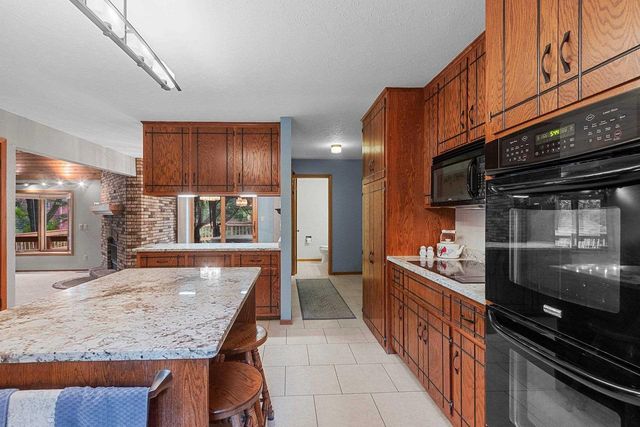 516 E EAGLE TERRACE, Green Bay, WI 54313