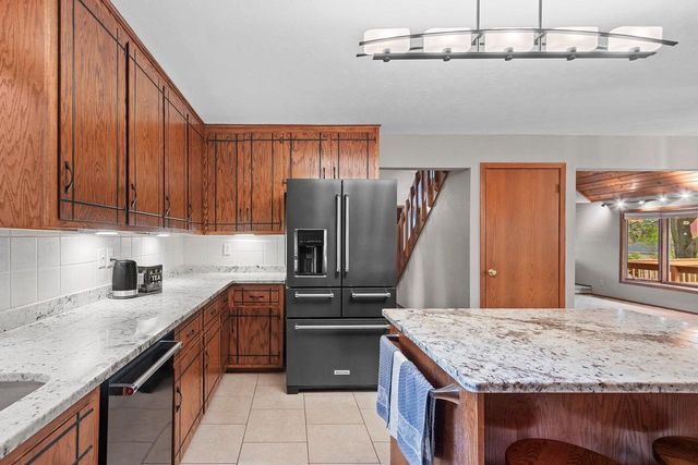 516 E EAGLE TERRACE, Green Bay, WI 54313
