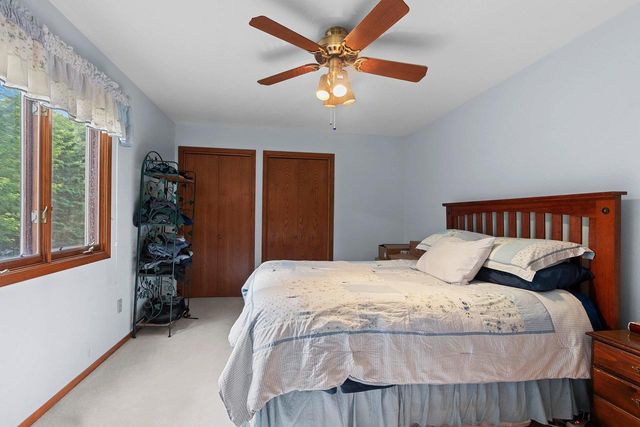 516 E EAGLE TERRACE, Green Bay, WI 54313