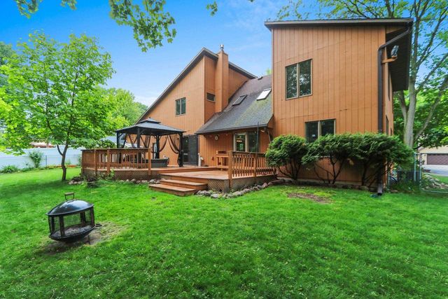 516 E EAGLE TERRACE, Green Bay, WI 54313