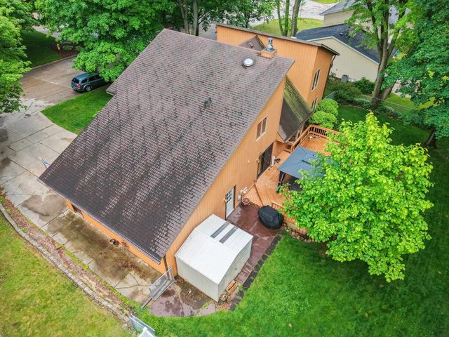 516 E EAGLE TERRACE, Green Bay, WI 54313