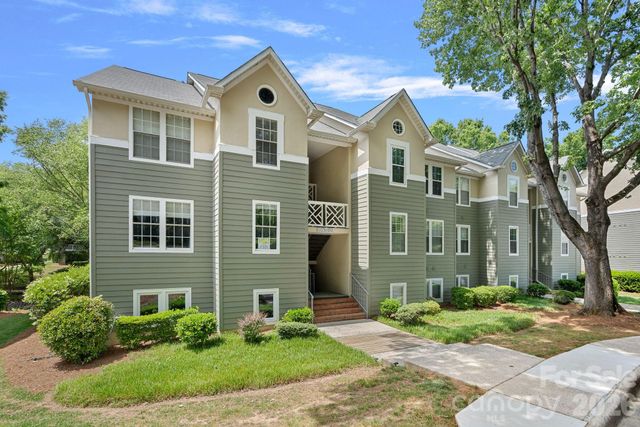 19905 Henderson Road F, Cornelius, NC 28031