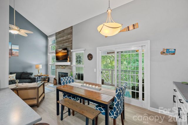 19905 Henderson Road F, Cornelius, NC 28031