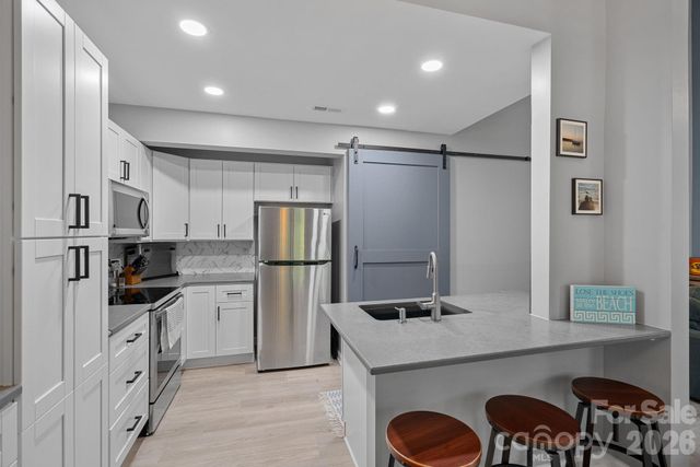 19905 Henderson Road F, Cornelius, NC 28031