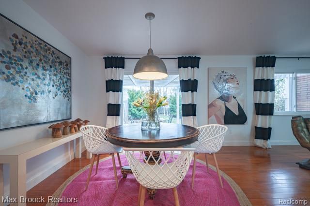 81 Stratford Lane, Rochester Hills, MI 48309