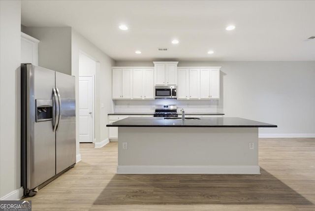 65 Castlemoor Loop, Adairsville, GA 30103