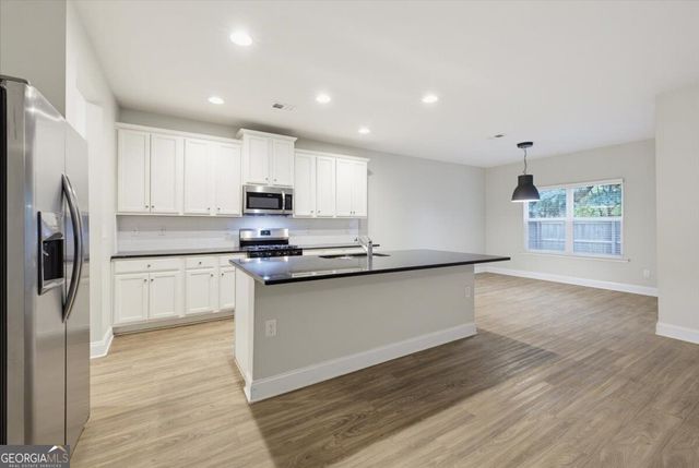 65 Castlemoor Loop, Adairsville, GA 30103