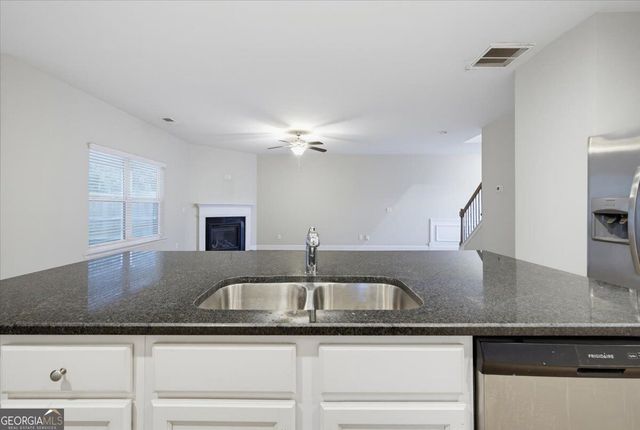 65 Castlemoor Loop, Adairsville, GA 30103