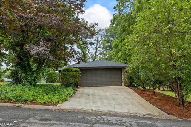 1124 Ponderosa Park Drive, Forest Park, GA 30297