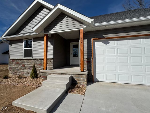 355 Division Street, Sparta, MO 65753