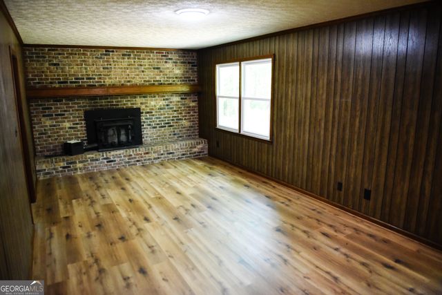 50 Frasier Drive, Brooks, GA 30205