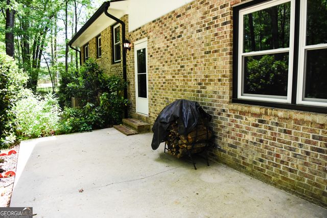 50 Frasier Drive, Brooks, GA 30205