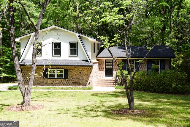 50 Frasier Drive, Brooks, GA 30205