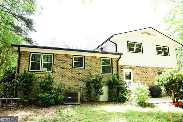 50 Frasier Drive, Brooks, GA 30205