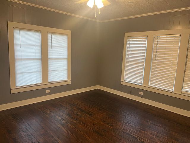 707 N 9th Street, Ballinger, TX 76821