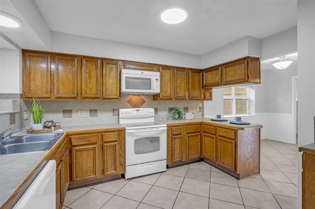 15510 Tadworth Court, Houston, TX 77062