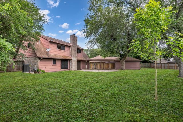 15510 Tadworth Court, Houston, TX 77062