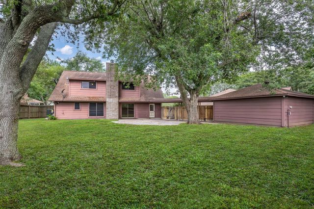 15510 Tadworth Court, Houston, TX 77062