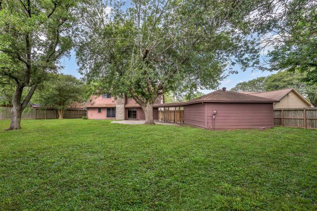 15510 Tadworth Court, Houston, TX 77062