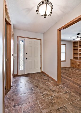 1 May Lane, Bella Vista, AR 72715