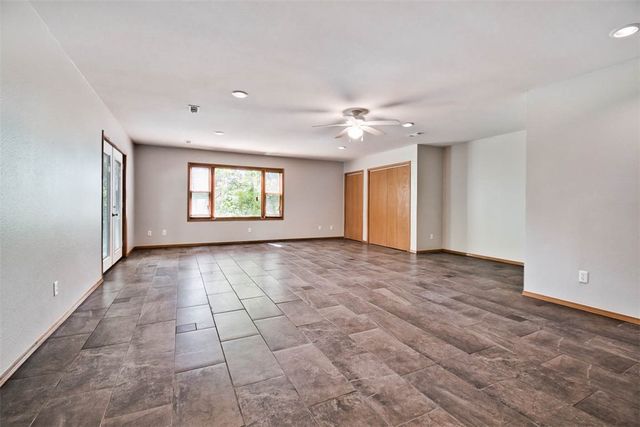 1 May Lane, Bella Vista, AR 72715