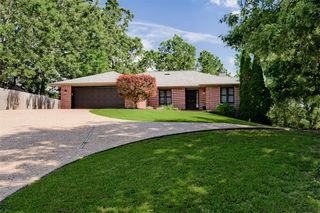 1 May Lane, Bella Vista, AR 72715