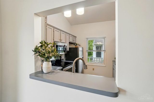 5463 Hanover Circle, Cincinnati, OH 45230