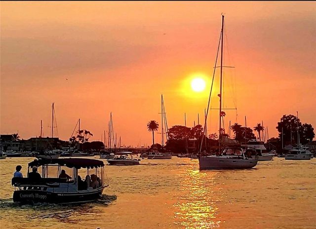 498 Park Ave, Newport Beach, CA 92662