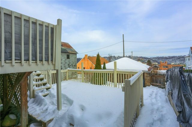 19 S 6th St, Duquesne, PA 15110