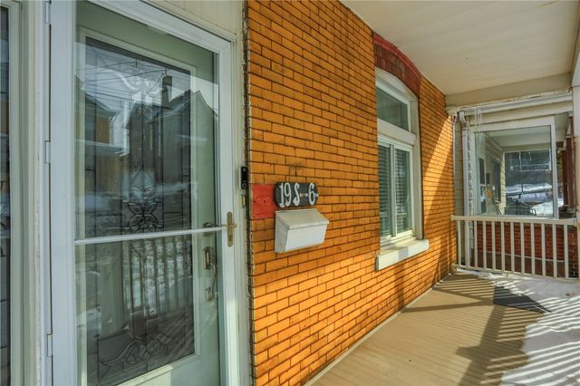 19 S 6th St, Duquesne, PA 15110