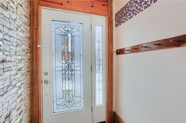 19 S 6th St, Duquesne, PA 15110