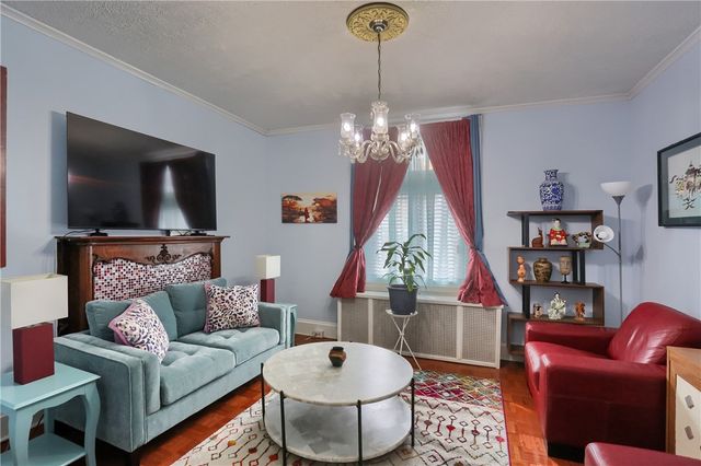 19 S 6th St, Duquesne, PA 15110