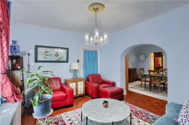 19 S 6th St, Duquesne, PA 15110