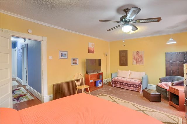 19 S 6th St, Duquesne, PA 15110